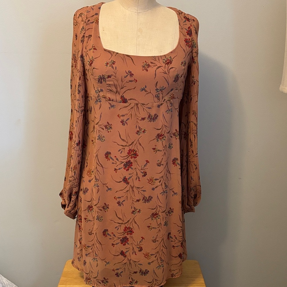 Urban Outfitters Floral Backless Dress - Tan and Red Size 6